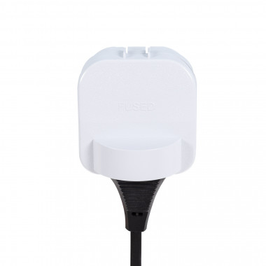 Produkt von Adapterstecker Typ E (EU) Breiter Kopf mit geradem Kabel auf Stecker Typ G (UK)
