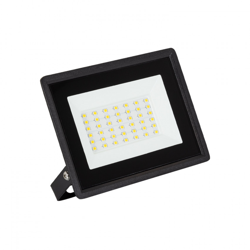 30W Solid LED Floodlight 110lm/W IP65