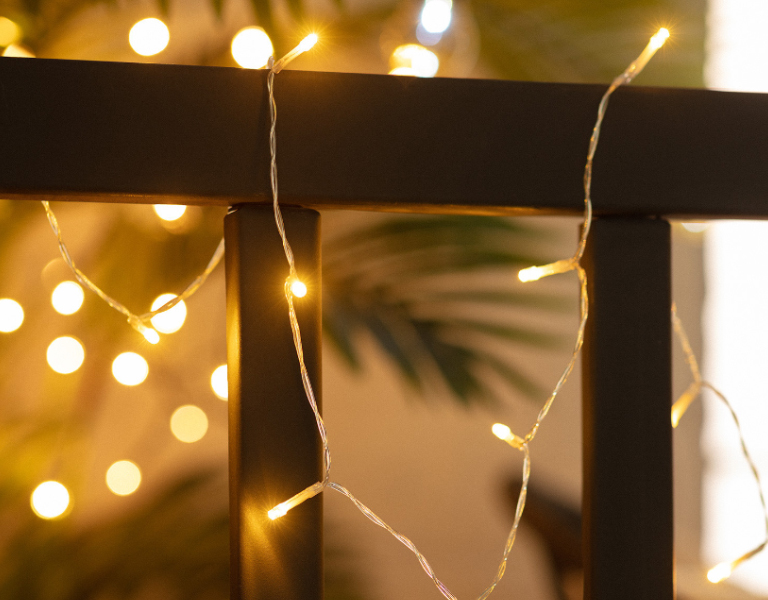 Plug-free Christmas Lights