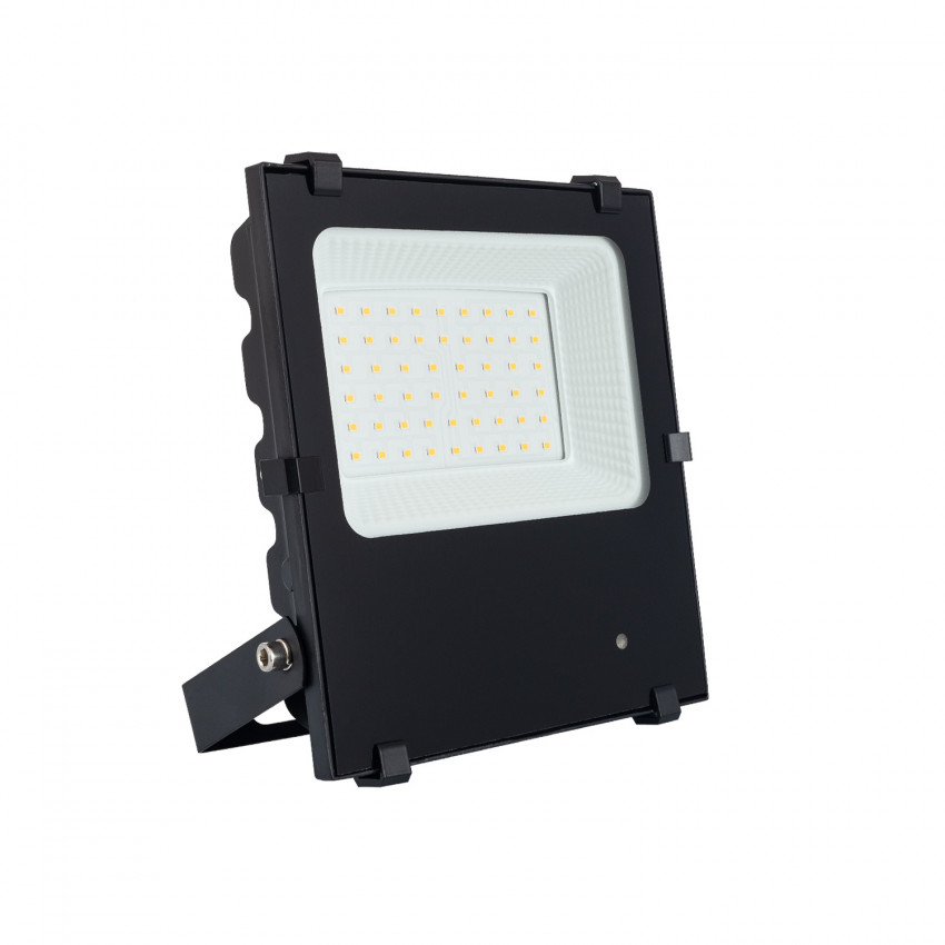 Naświetlacz LED 30W 140 lm/W HE PRO Ściemnialny  z Czujnikiem Ruchu Radarowym