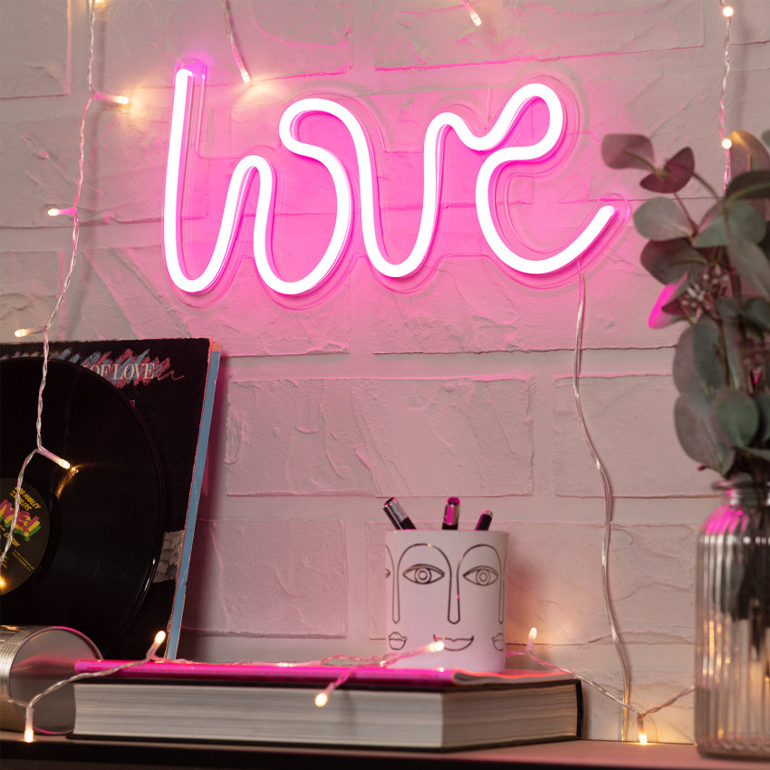 Słowo Neon "LOVE"